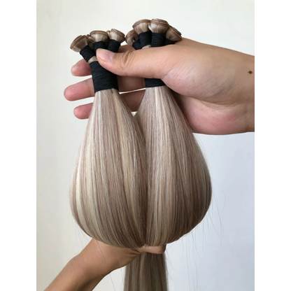The Extension Haus Signature Penelope hair shade